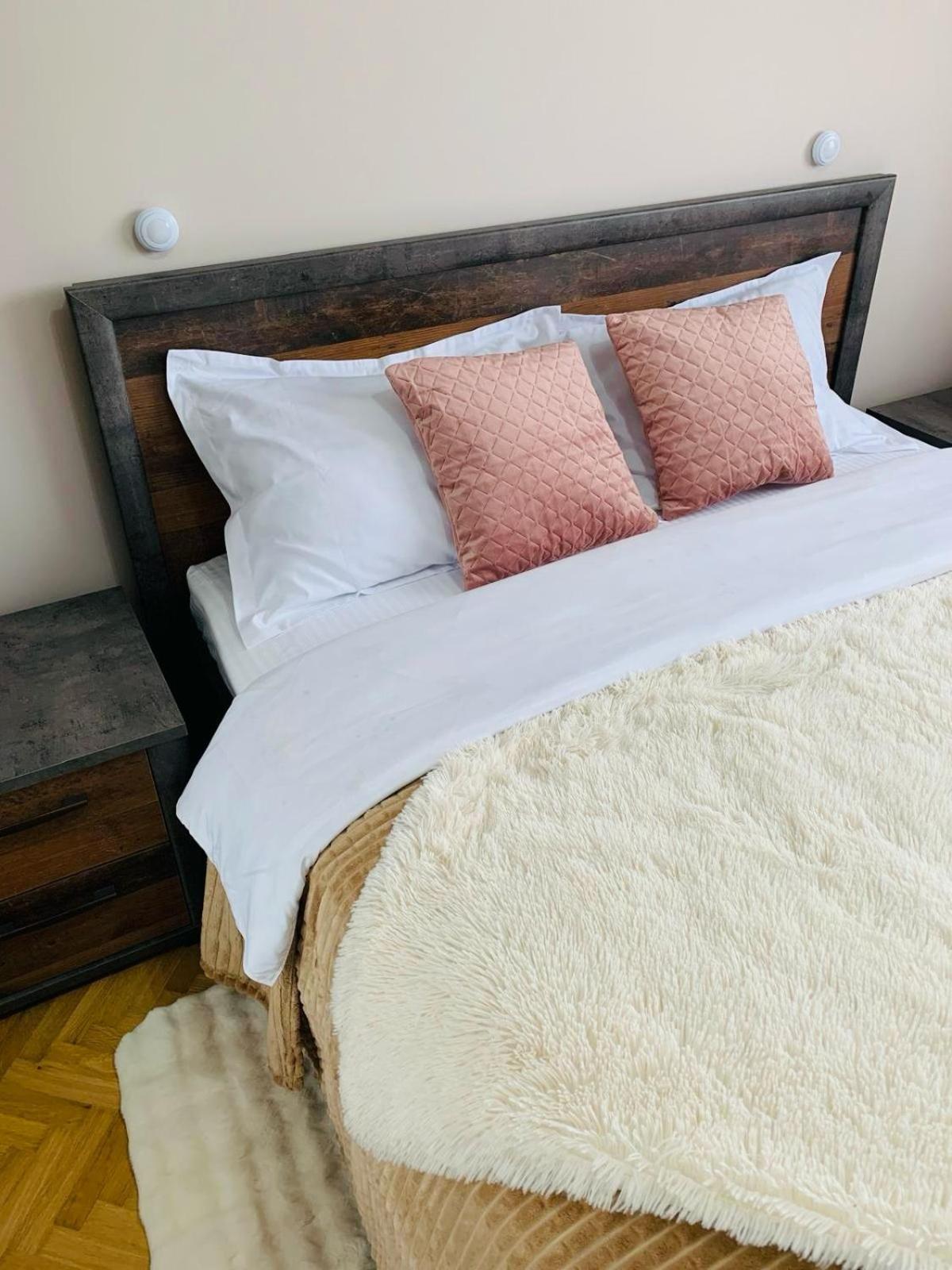 Sofiart Apartment بوخارست المظهر الخارجي الصورة